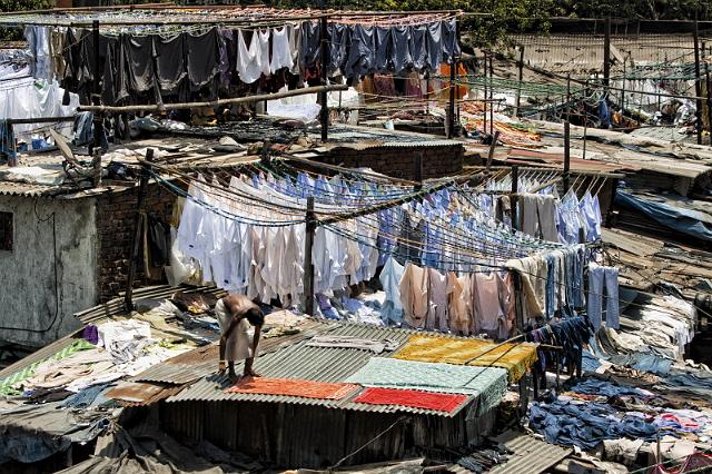 008 Mumbai, Dhobi Ghat, Wasserij.jpg
